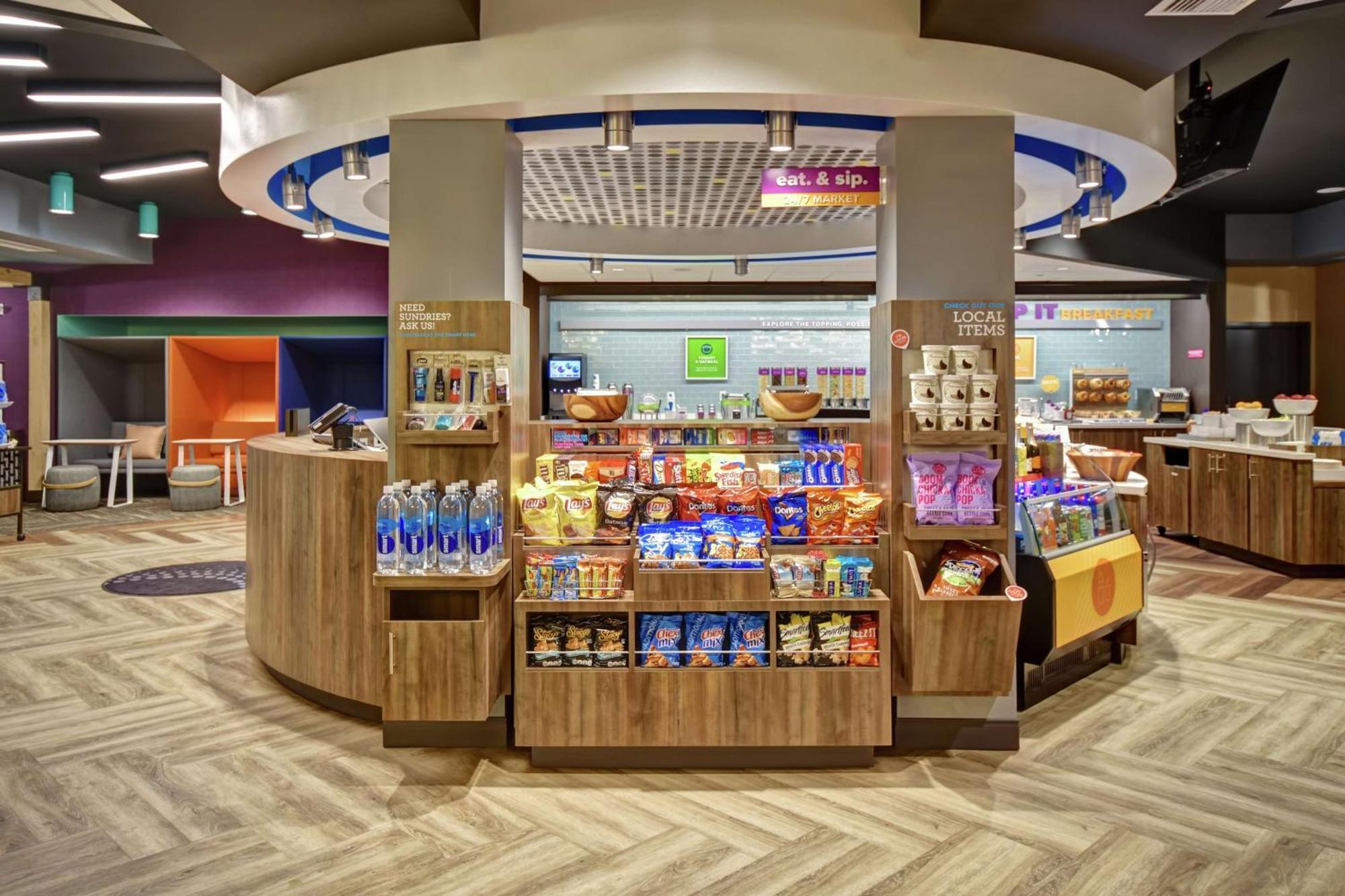Tru By Hilton Syracuse-Camillus Hotel Exterior photo